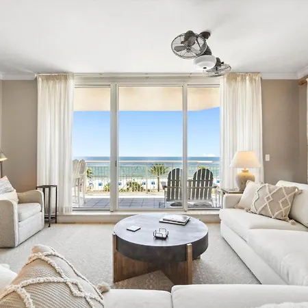 Villa Indigo East 406